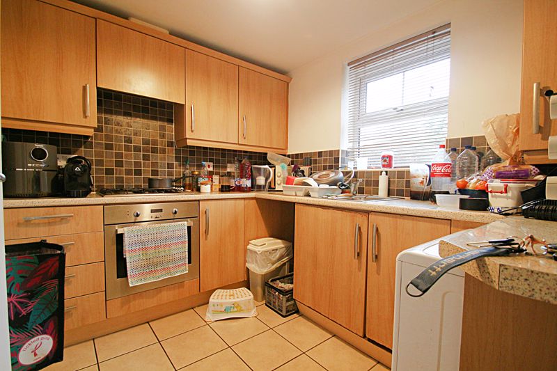 Kitchen- click for photo gallery